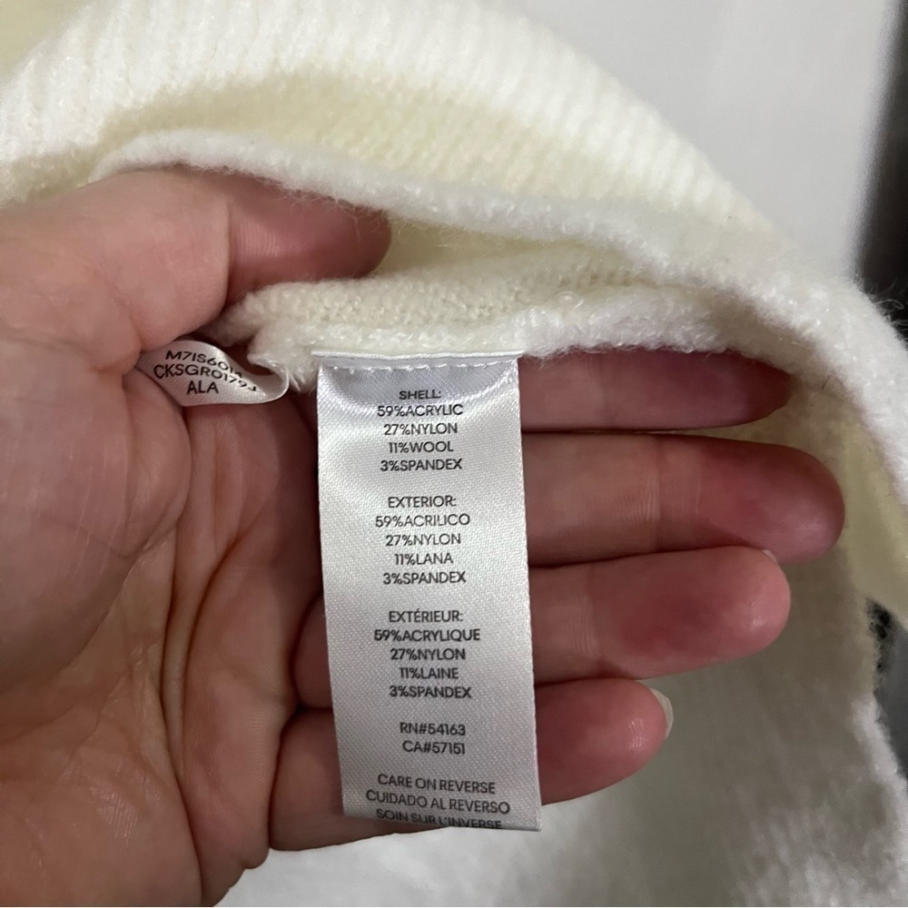 NWT Calvin Klein Ivory Mock Neck Sweater, Wide Arms, XL - Picture 4 of 7